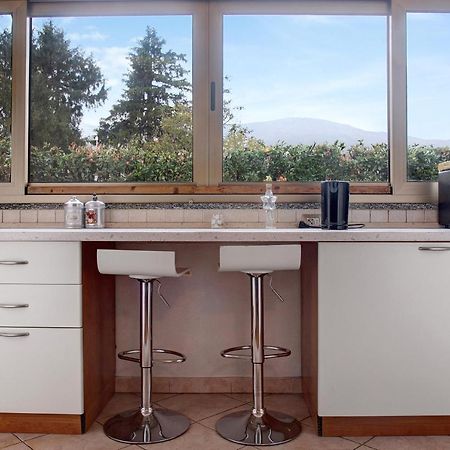 Casa Flora Appartamento Porto Ceresio Esterno foto