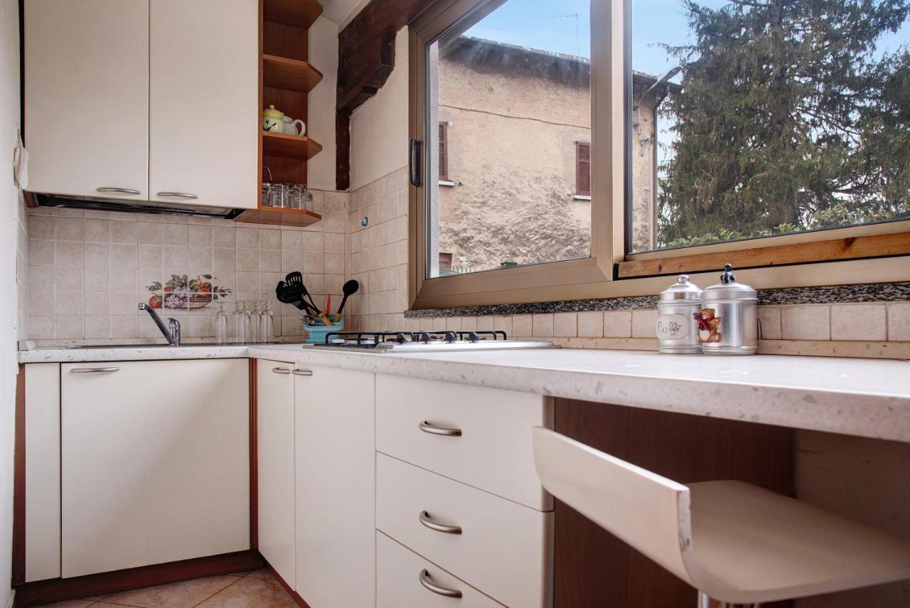 Casa Flora Appartamento Porto Ceresio Esterno foto
