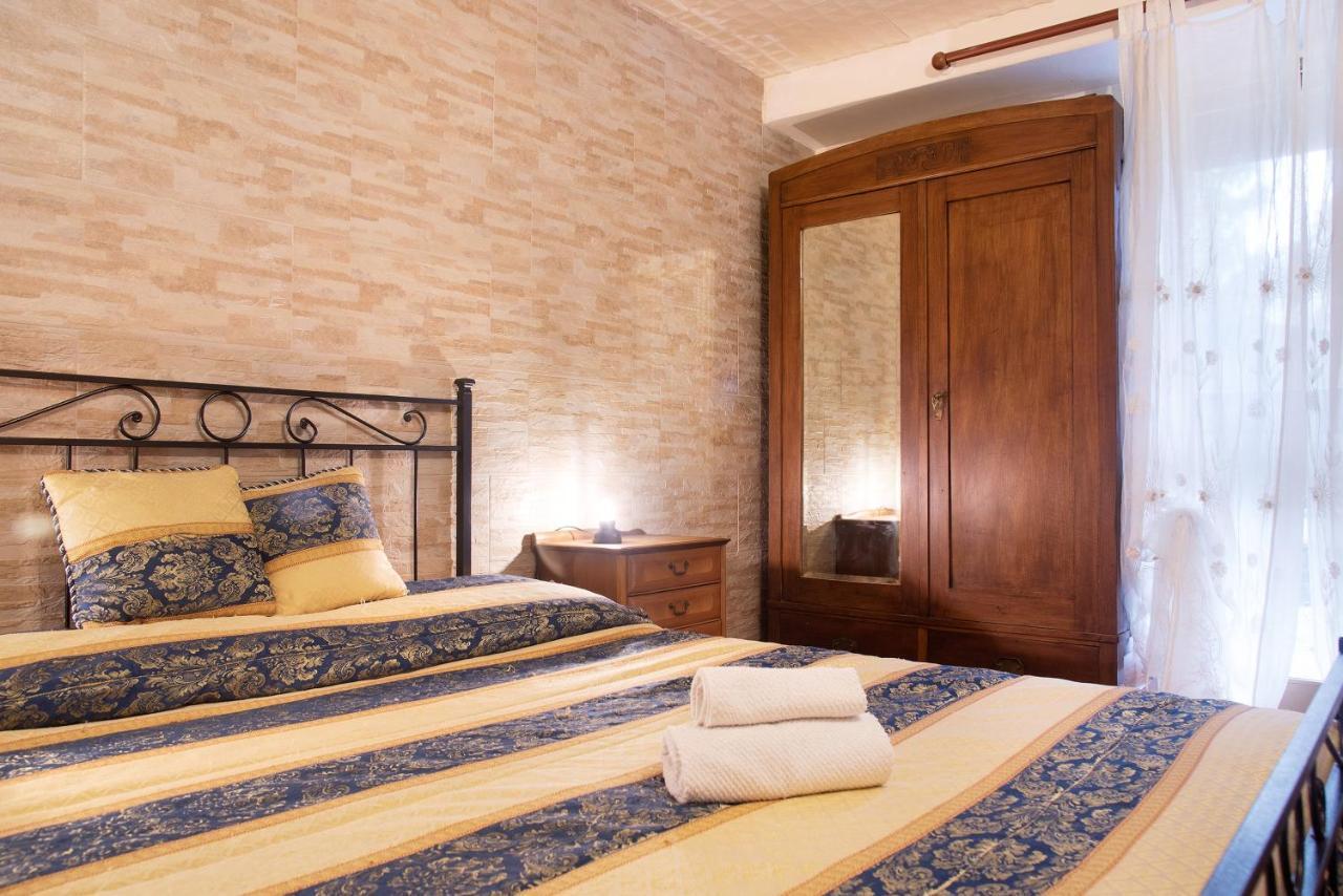 Casa Flora Appartamento Porto Ceresio Esterno foto