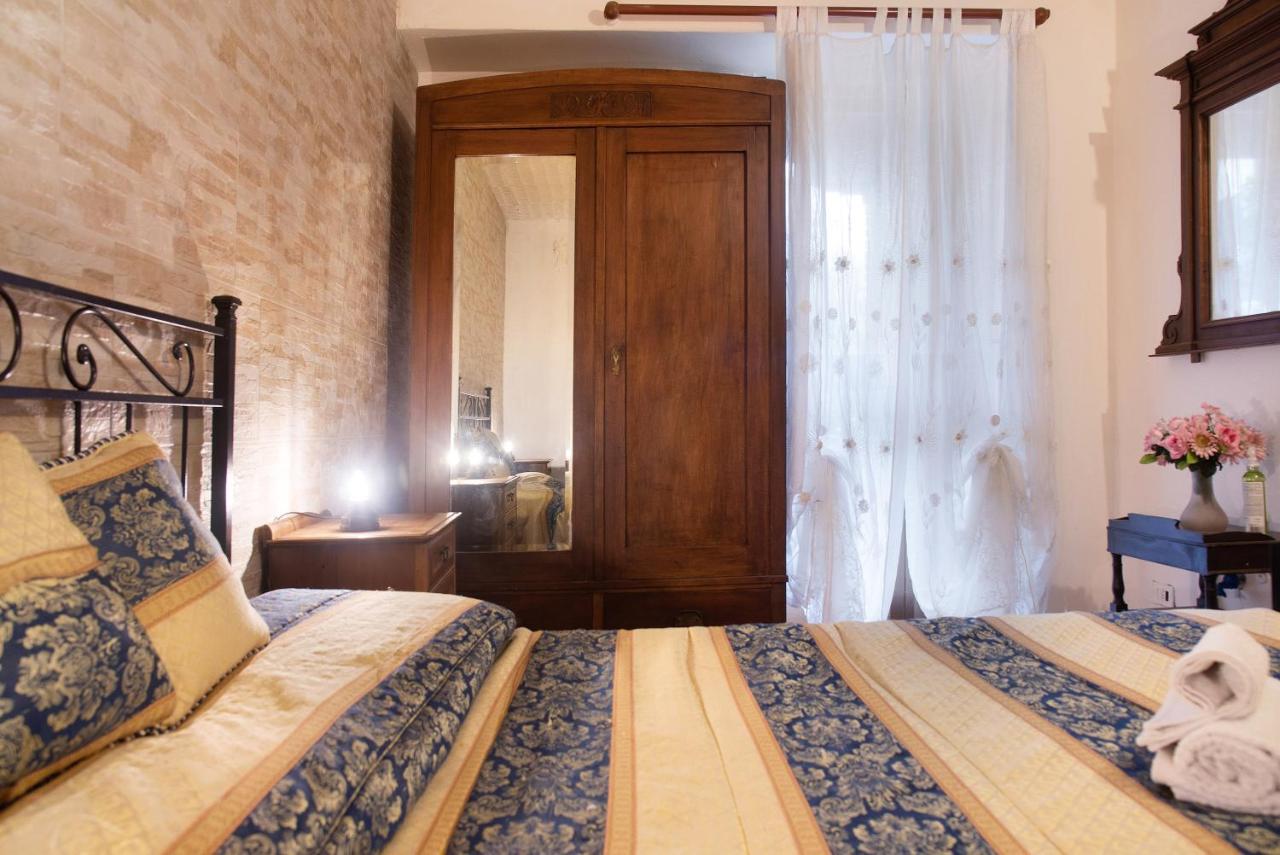 Casa Flora Appartamento Porto Ceresio Esterno foto